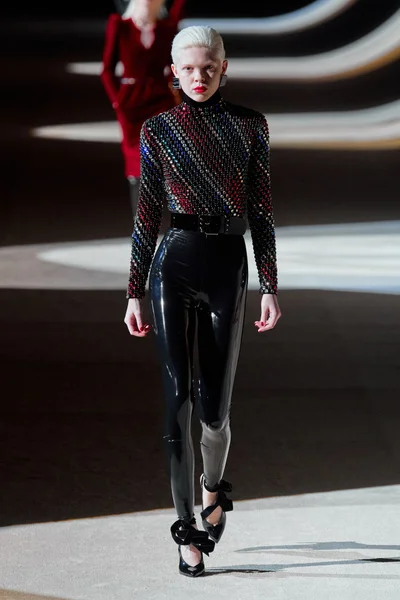 Look 52